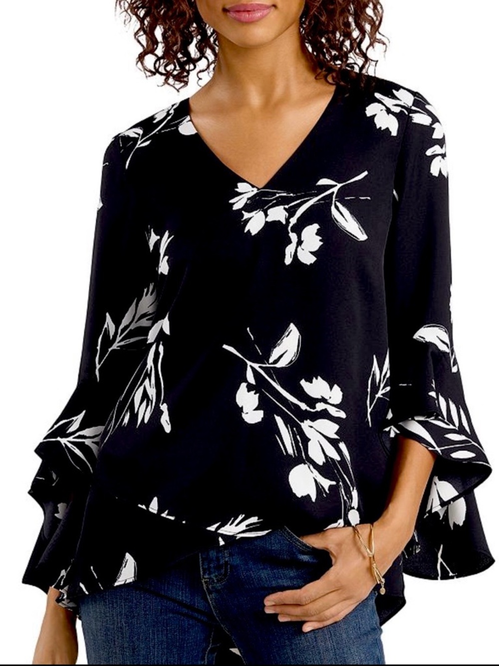 Vince Camuto flutter sleeve black & white top size S
